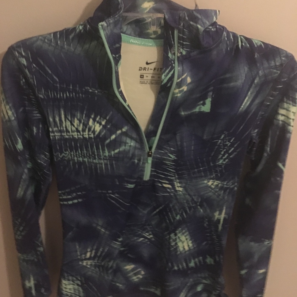NIKE performance NWOT